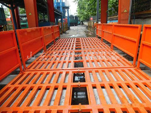 點擊查看詳細信息<br>標題：濟寧唐口煤礦4X12米煤礦專用洗車機 閱讀次數：2243